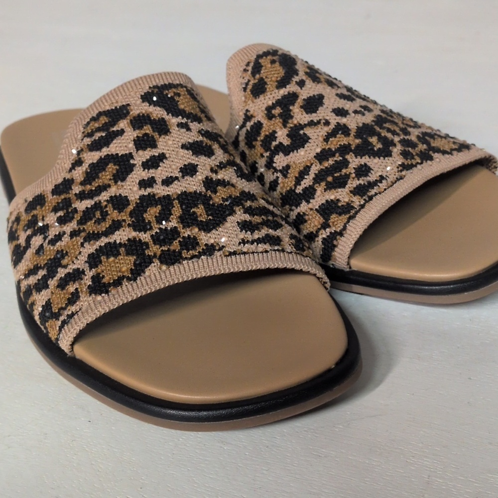 Kenneth Cole Reaction Women's Warmth Slide Flat Leopard Knit Sandal Size 9 NWOT - Picture 2 of 7